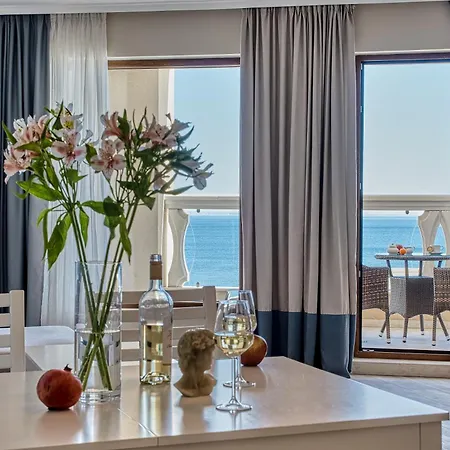 Dreams In La Apartment