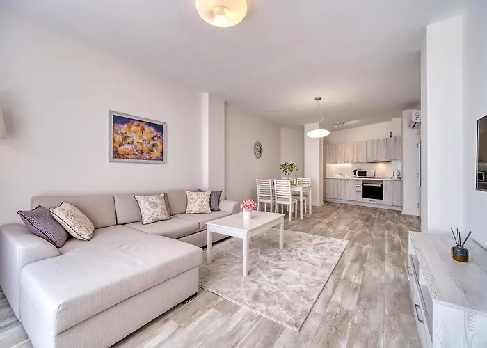 Dreams In La Apartment