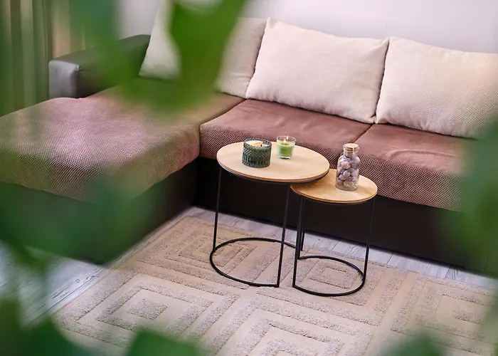 Apartment Dreams In La *