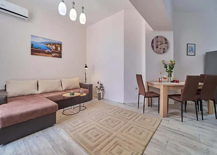 Dreams In La Apartment Golden Sands