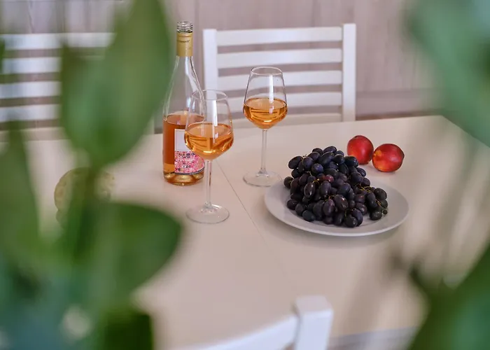 Dreams In La Apartment Golden Sands